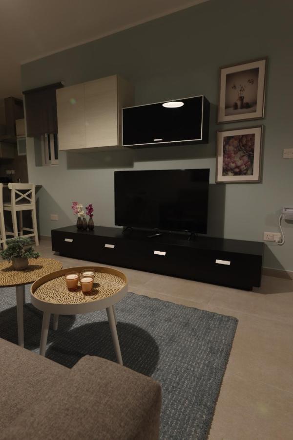 Comfort And Convenience Flat 4 Dad'S Court Σεντ Πόλς Μπέι Εξωτερικό φωτογραφία