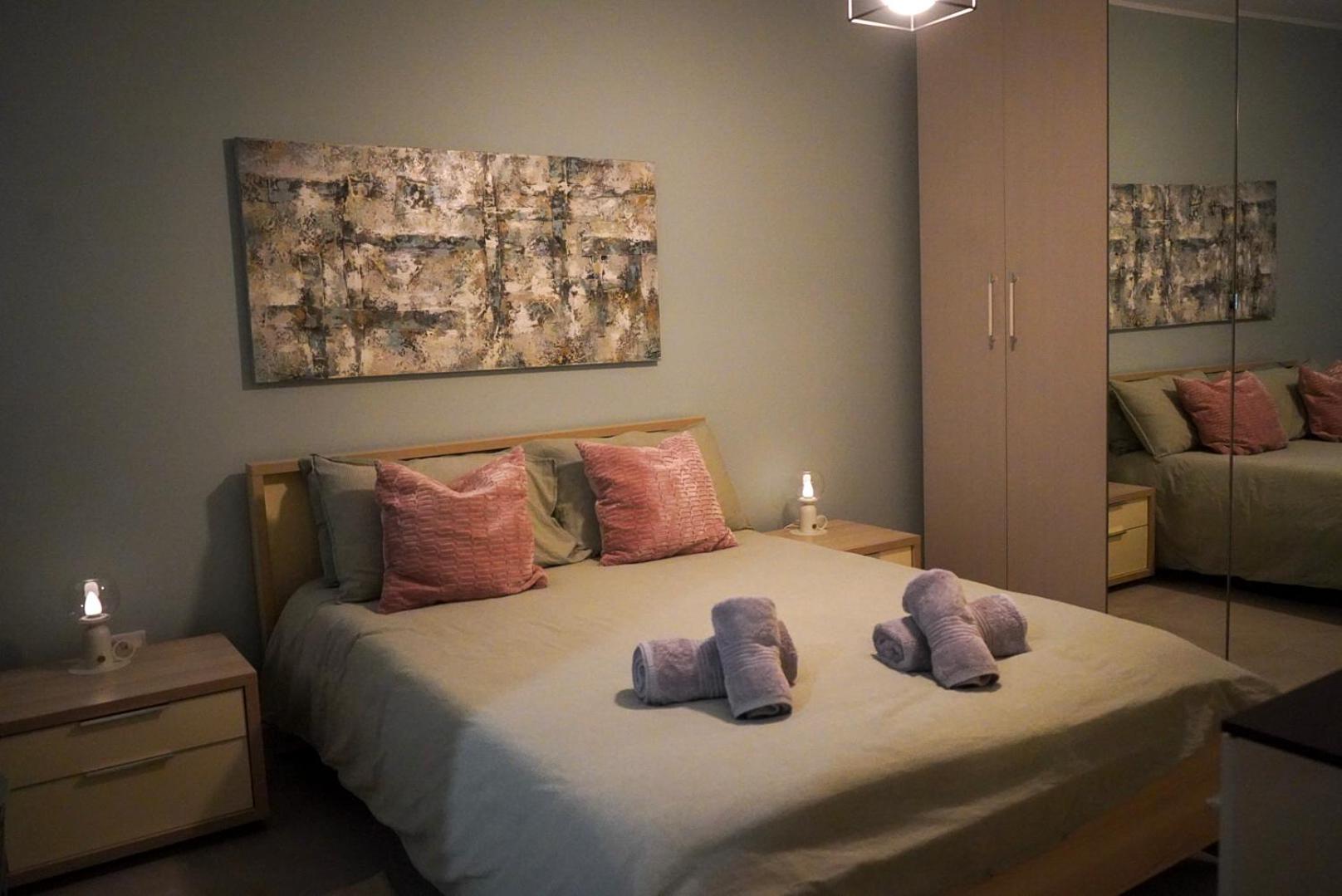 Comfort And Convenience Flat 4 Dad'S Court Σεντ Πόλς Μπέι Εξωτερικό φωτογραφία