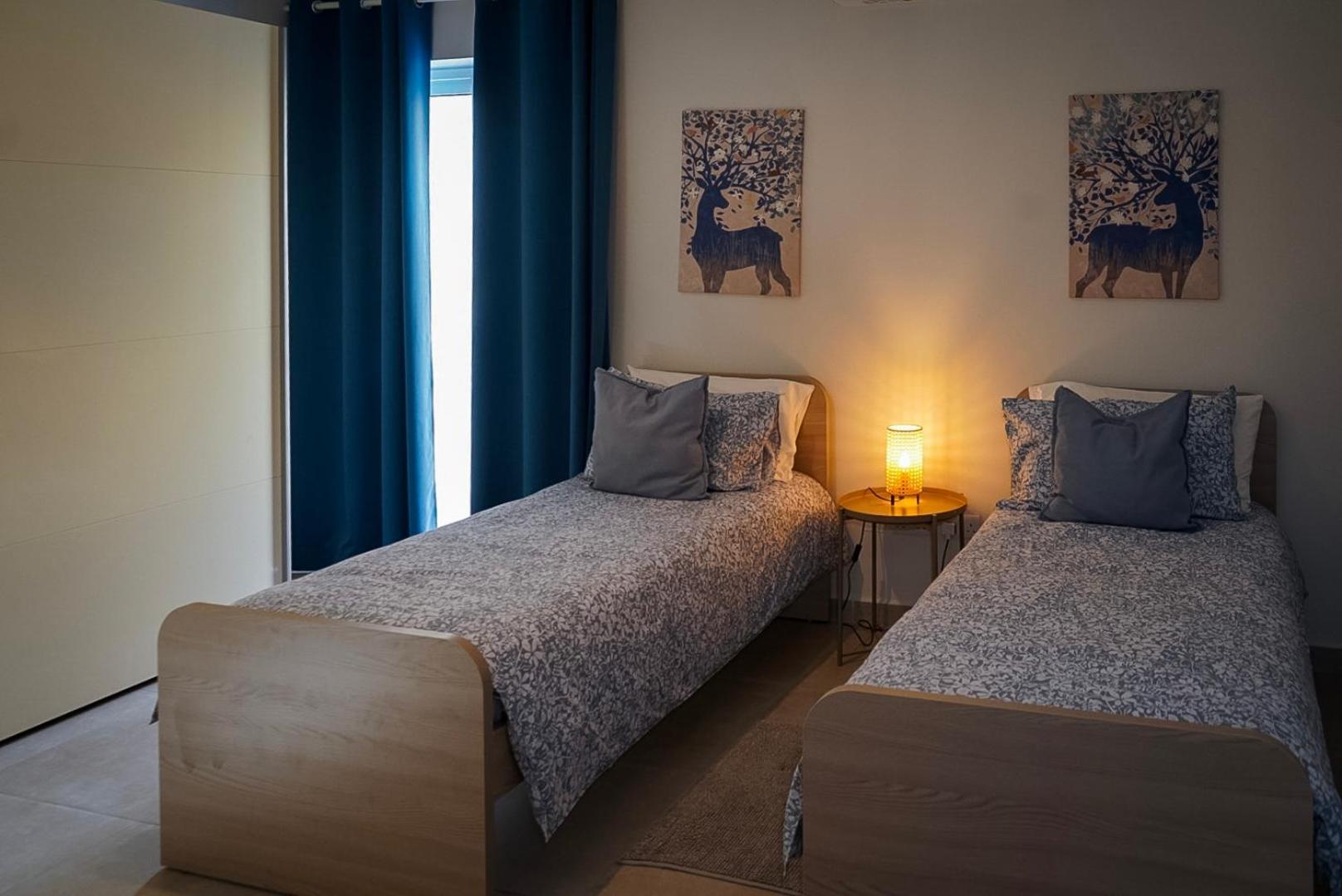 Comfort And Convenience Flat 4 Dad'S Court Σεντ Πόλς Μπέι Εξωτερικό φωτογραφία