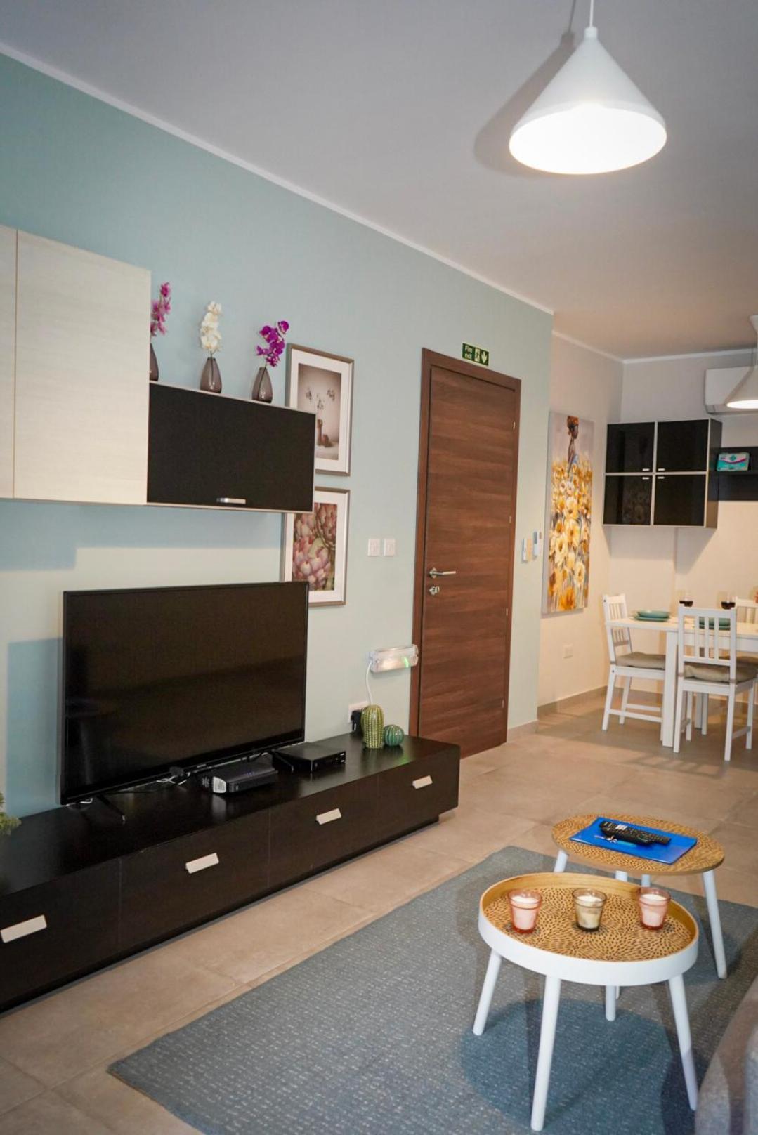 Comfort And Convenience Flat 4 Dad'S Court Σεντ Πόλς Μπέι Εξωτερικό φωτογραφία