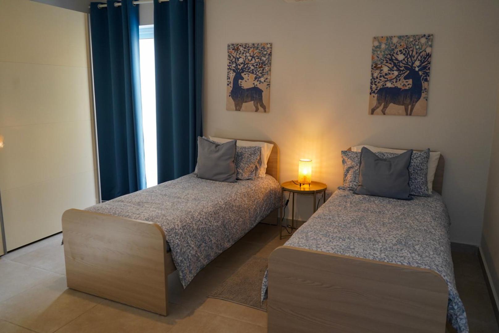 Comfort And Convenience Flat 4 Dad'S Court Σεντ Πόλς Μπέι Εξωτερικό φωτογραφία
