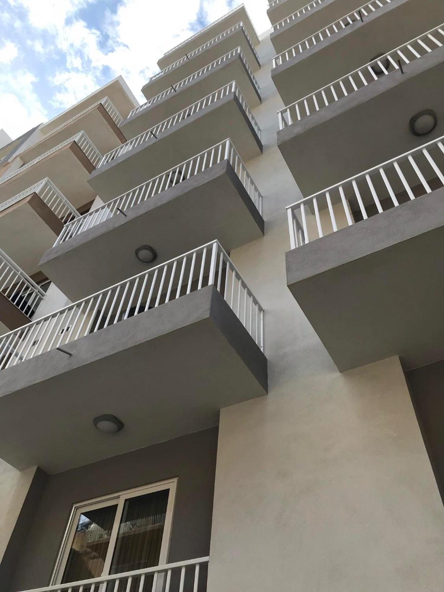 Comfort And Convenience Flat 4 Dad'S Court Σεντ Πόλς Μπέι Εξωτερικό φωτογραφία